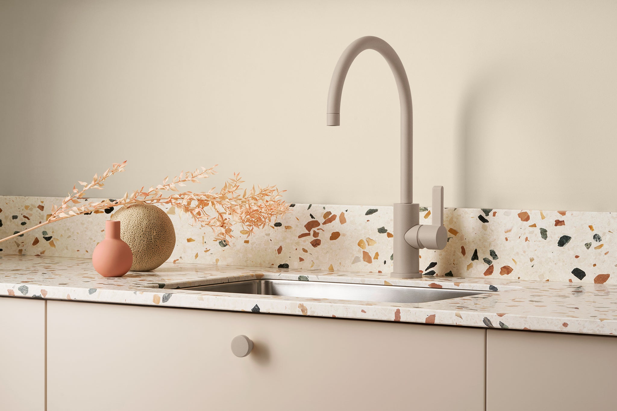 Knob Circular Greige