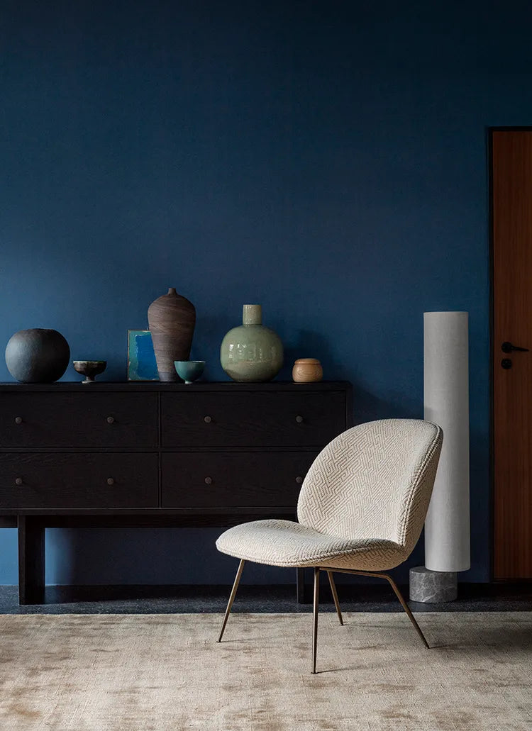 Beetle Lounge Chair - Conic Base