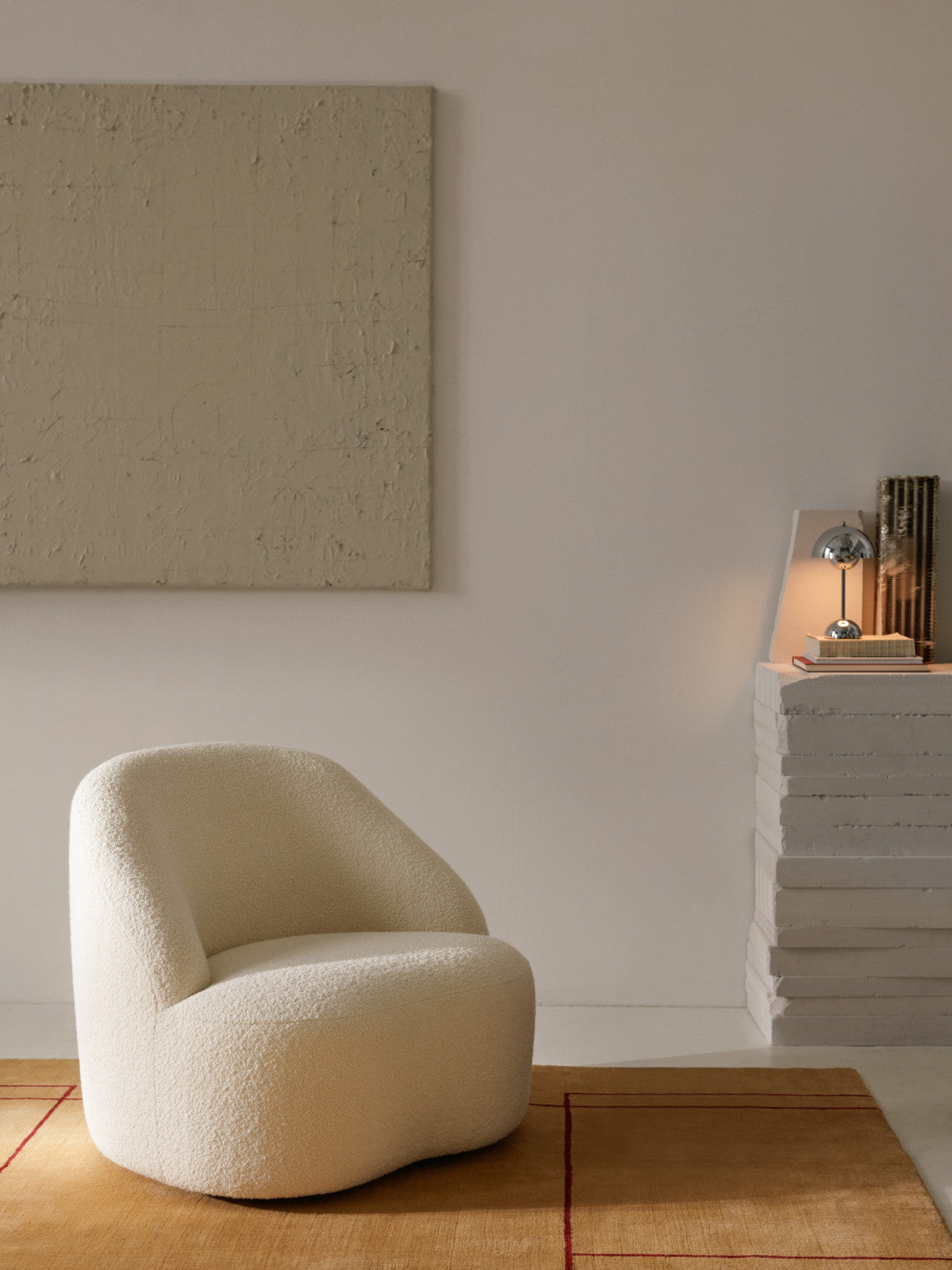 Margas Swivel Lounge Chair LC2