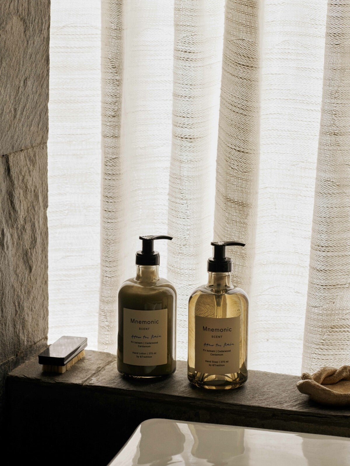 Mnemonic Hand Soap MNC1 - Turning Tide