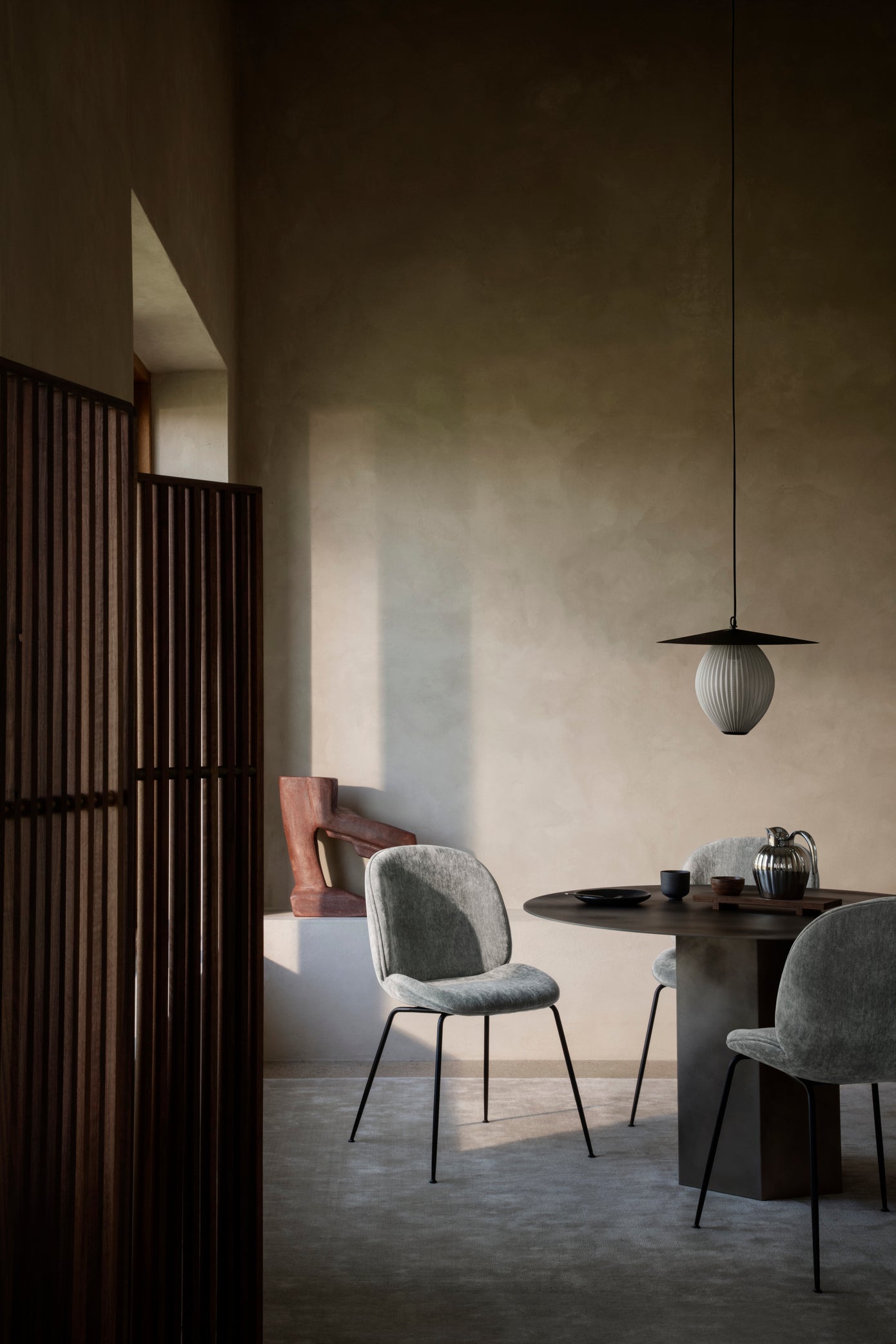 Epic Dining Table Round - Midnight Black Steel