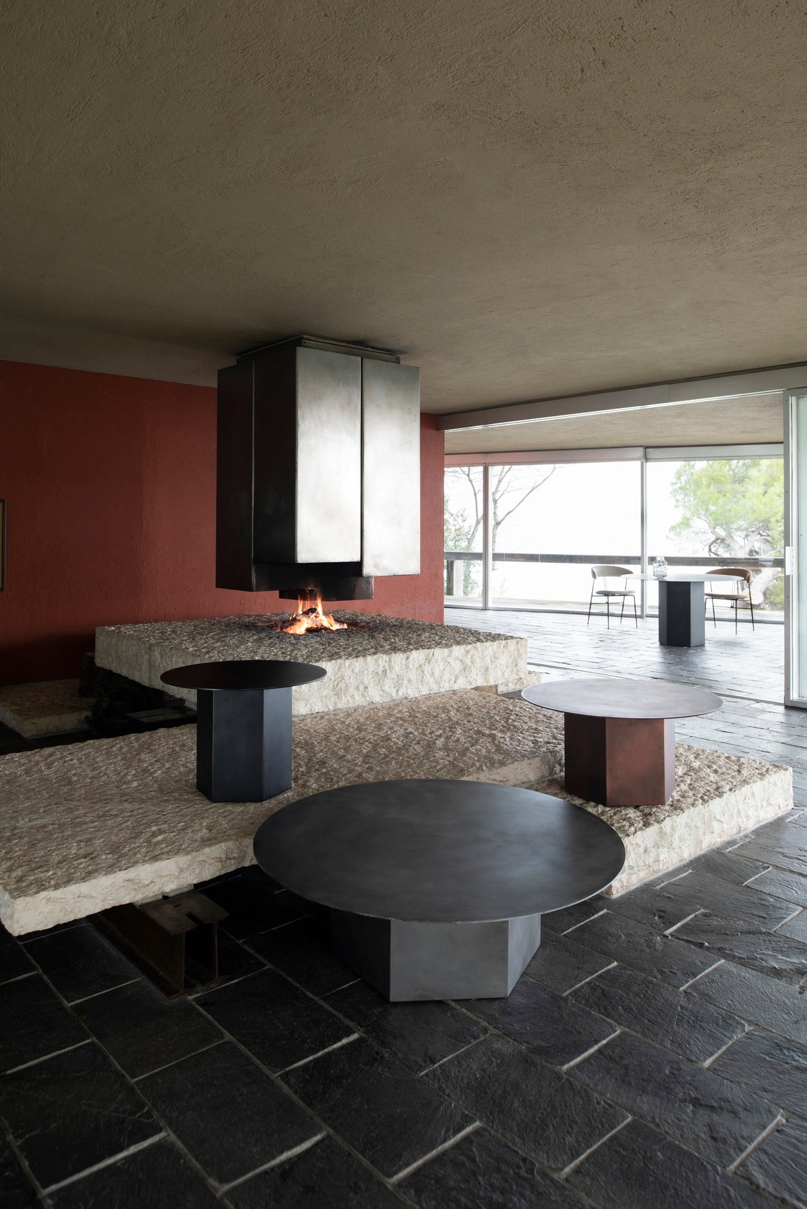 Epic Coffee Table Round - Midnight Black Steel