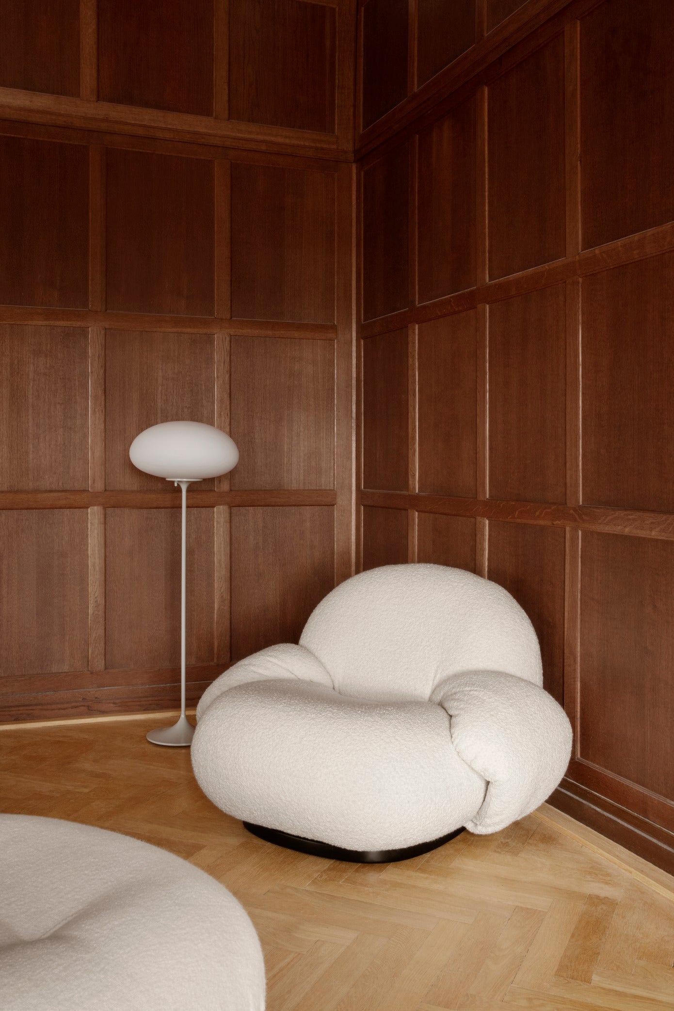 Stemlite Floor Lamp - Pebble Grey