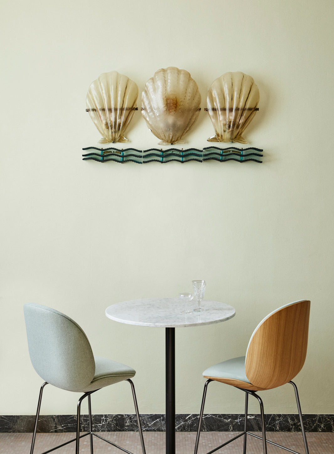 Beetle Bar Chair 3D Veneer - Front Upholstered