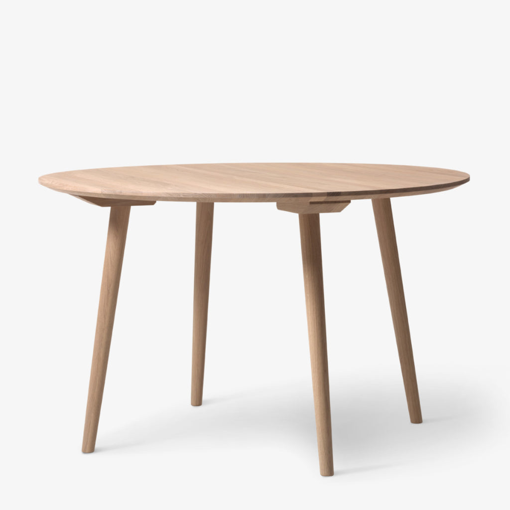 In Between SK4 Dining Table