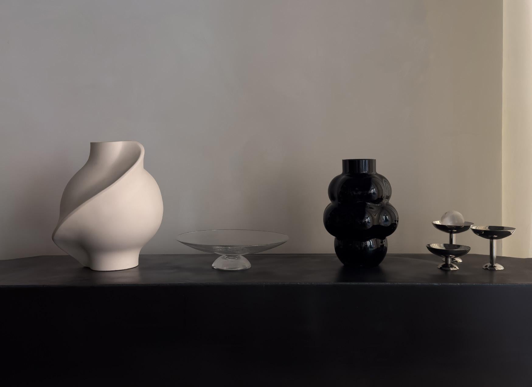 Ceramic Pirout Vase 02 - Raw White