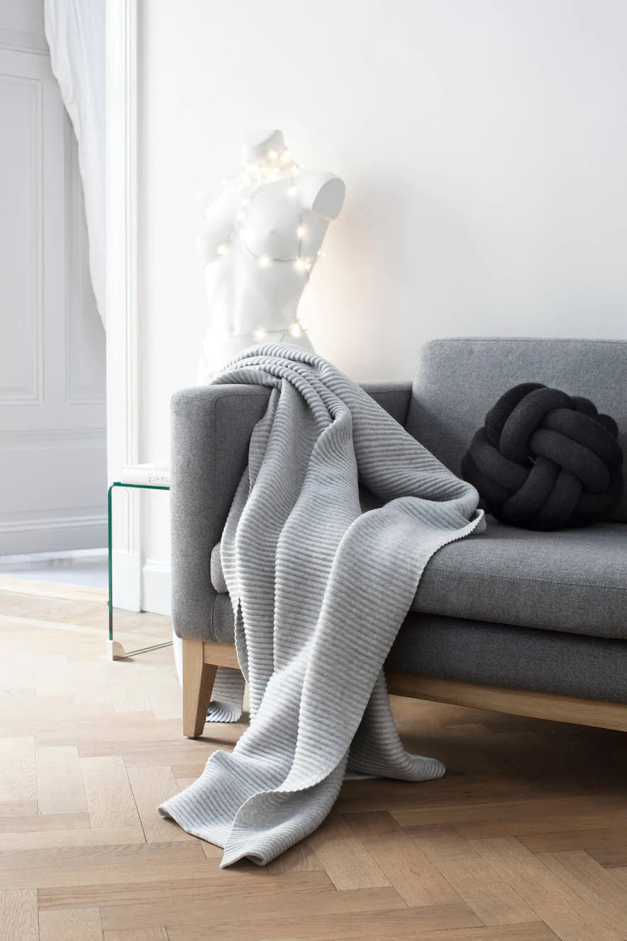 Pleece Throw - Light Grey