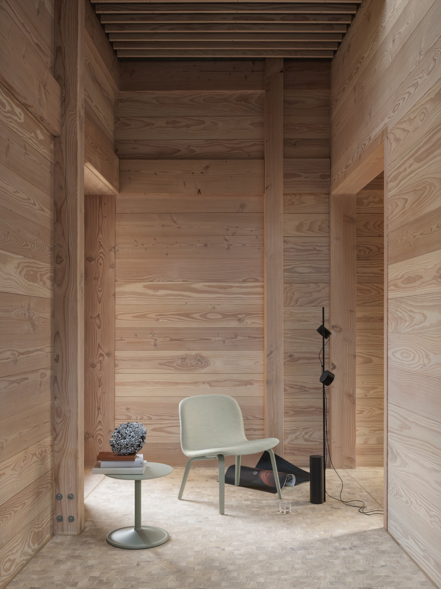 Visu Lounge Chair Wood Base