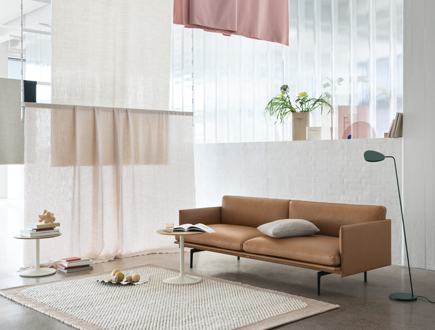 Outline Sofa 3 seater