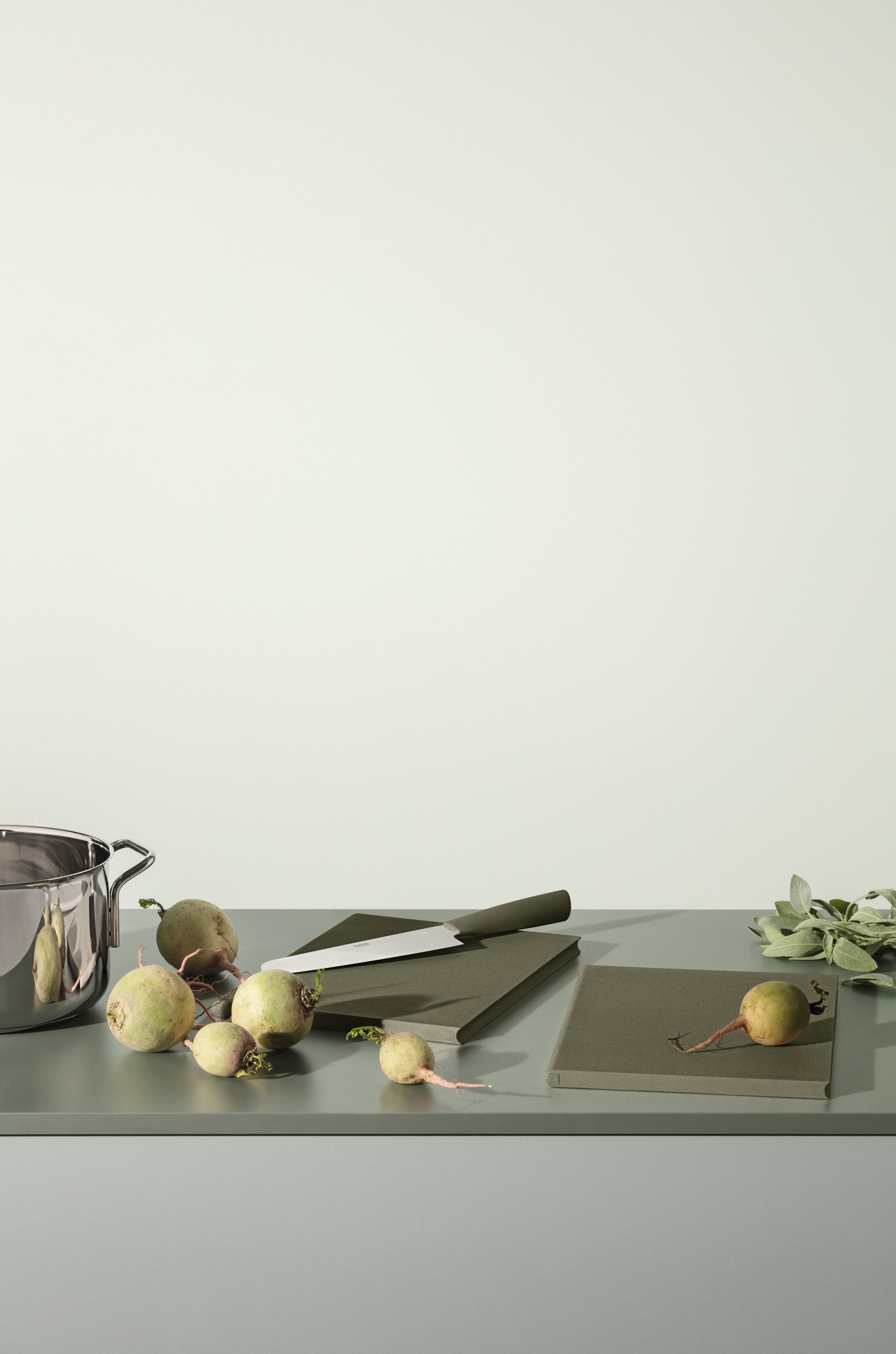 DoubleUp Cutting Board Green Tool