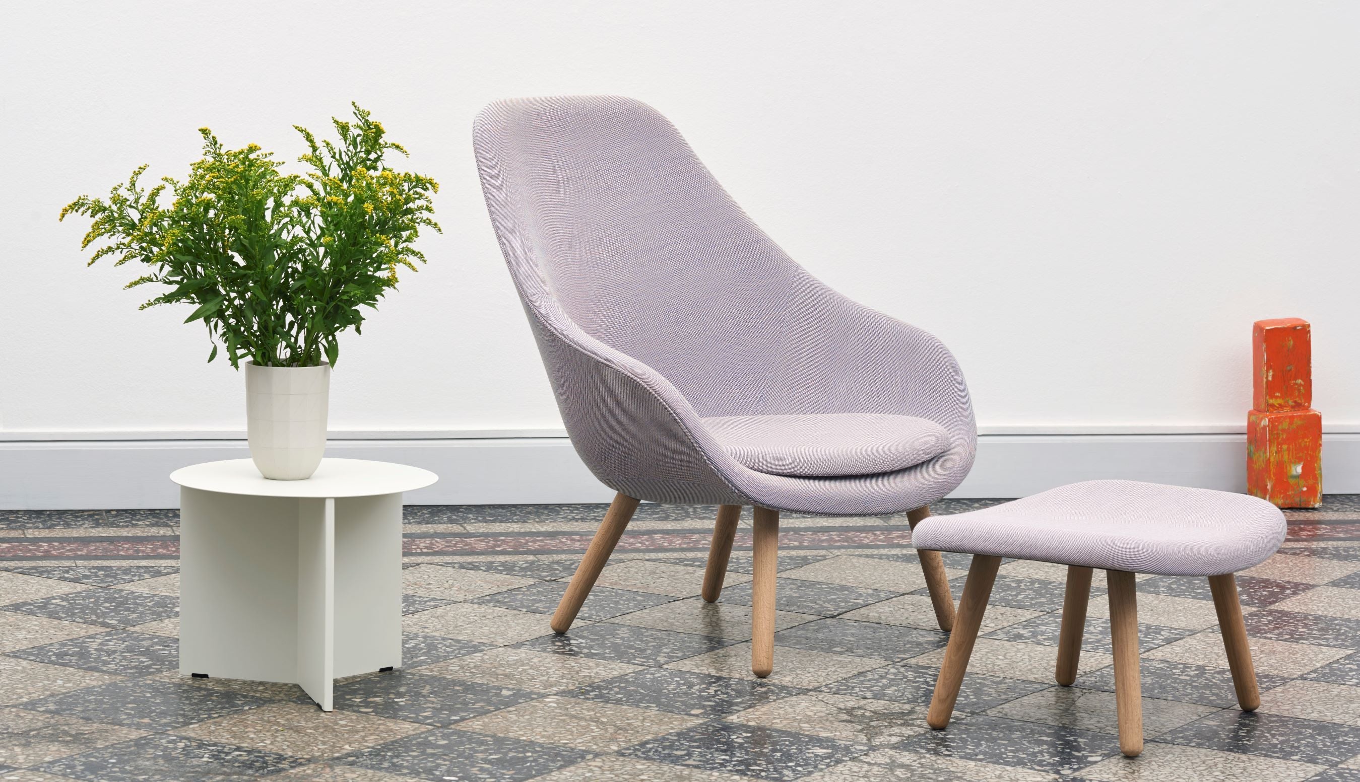Round Slit Side Table - White