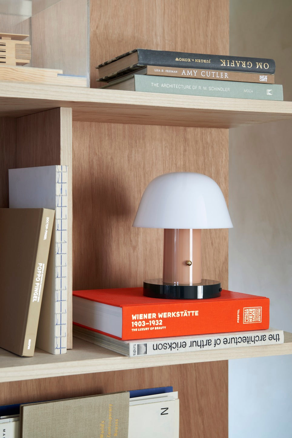 Setago Portable table lamp JH27 - Nude & Forest