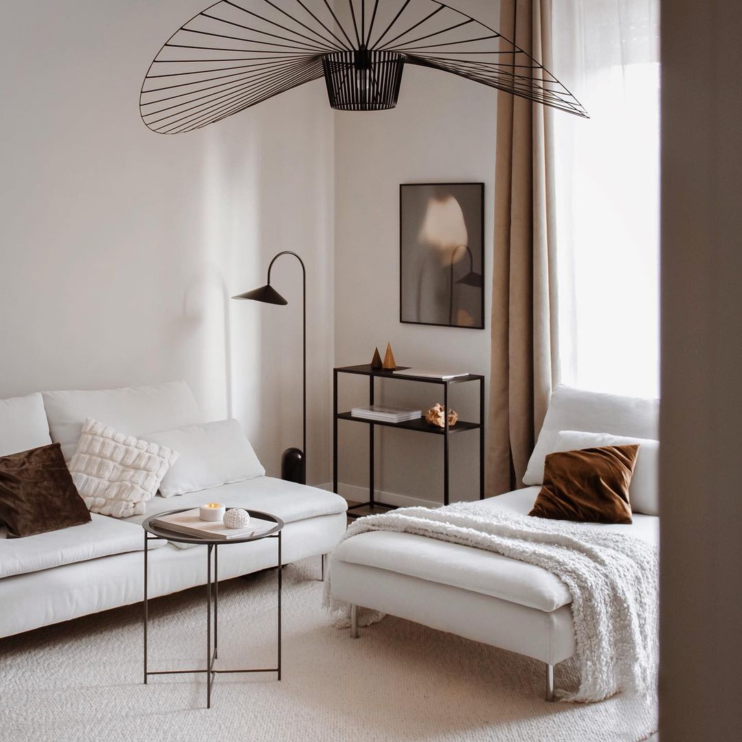 Arum Floor Lamp - Black