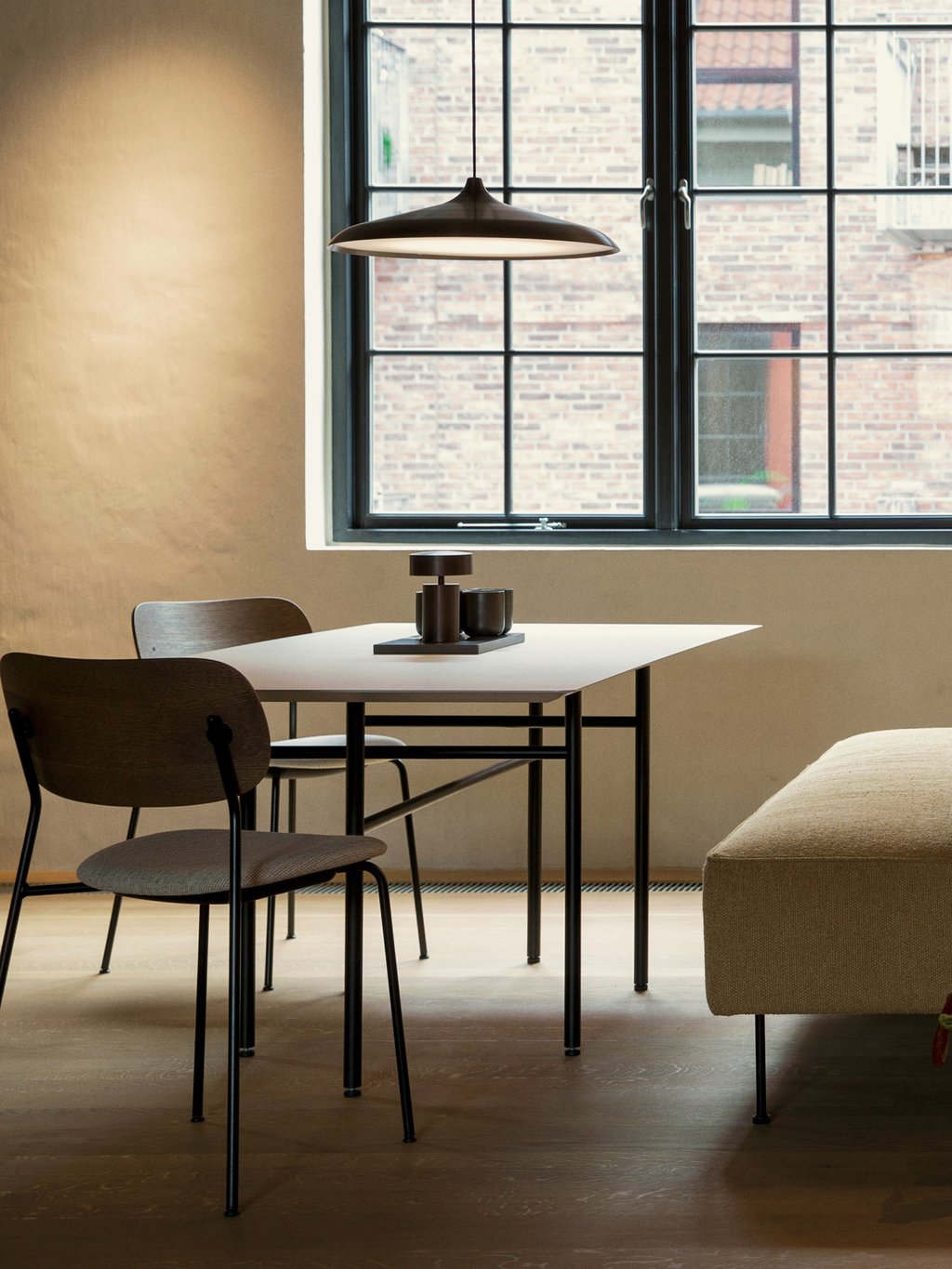 Circular Pendant - Black