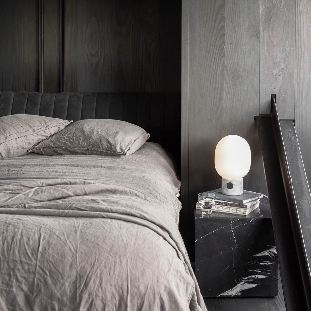 JWDA Table Lamp - White marble