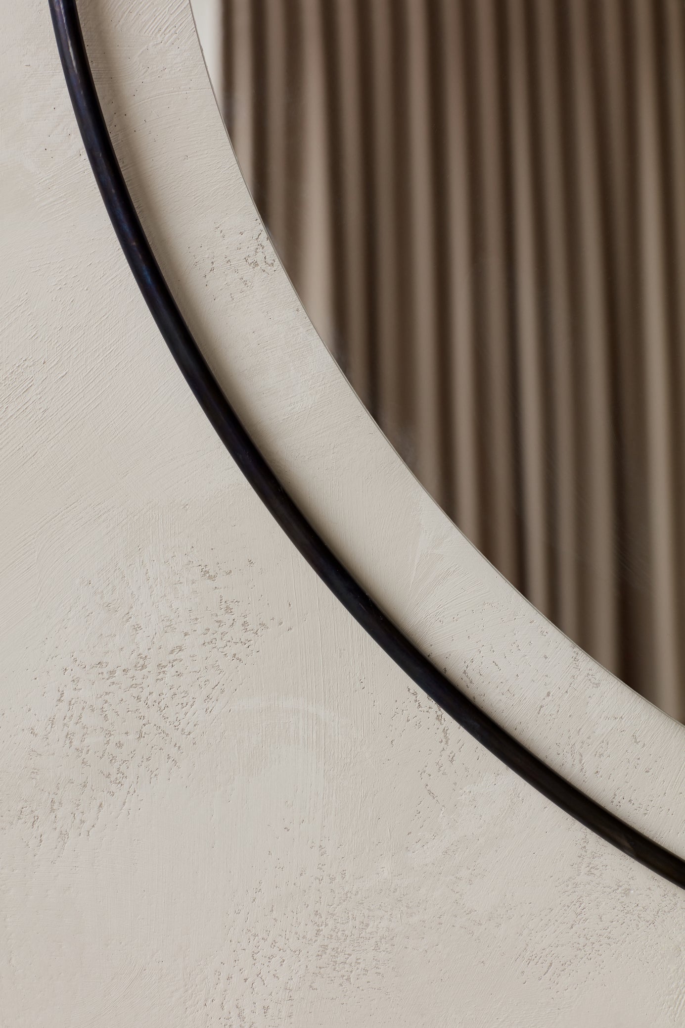 Nimbus Mirror, Ø110 - Bronzed brass