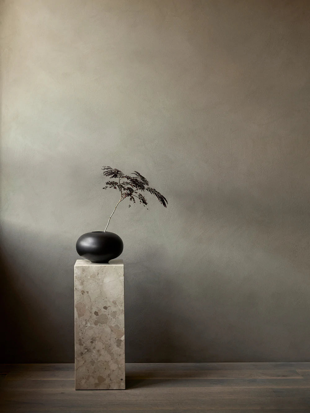 Plinth Pedestal - Kunis Breccia Sand