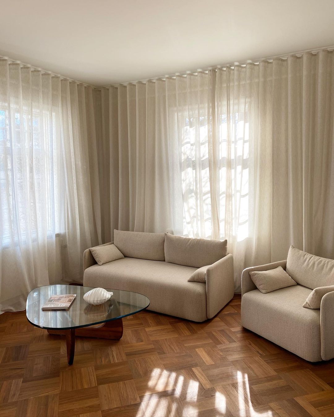 Offset Sofa Chair