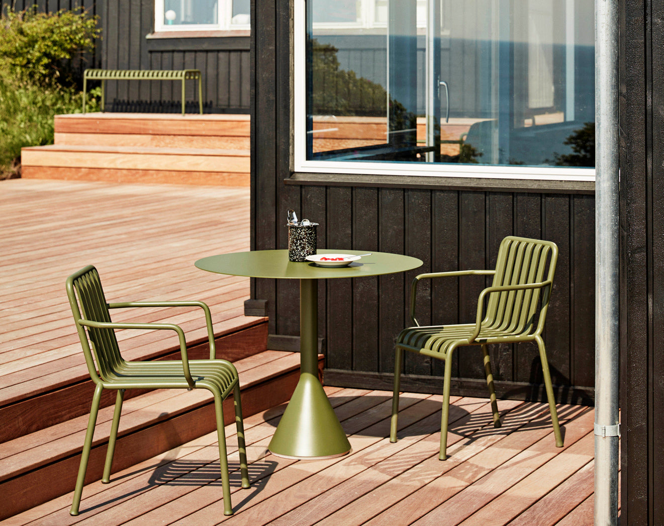 Palissade Armchair - Olive