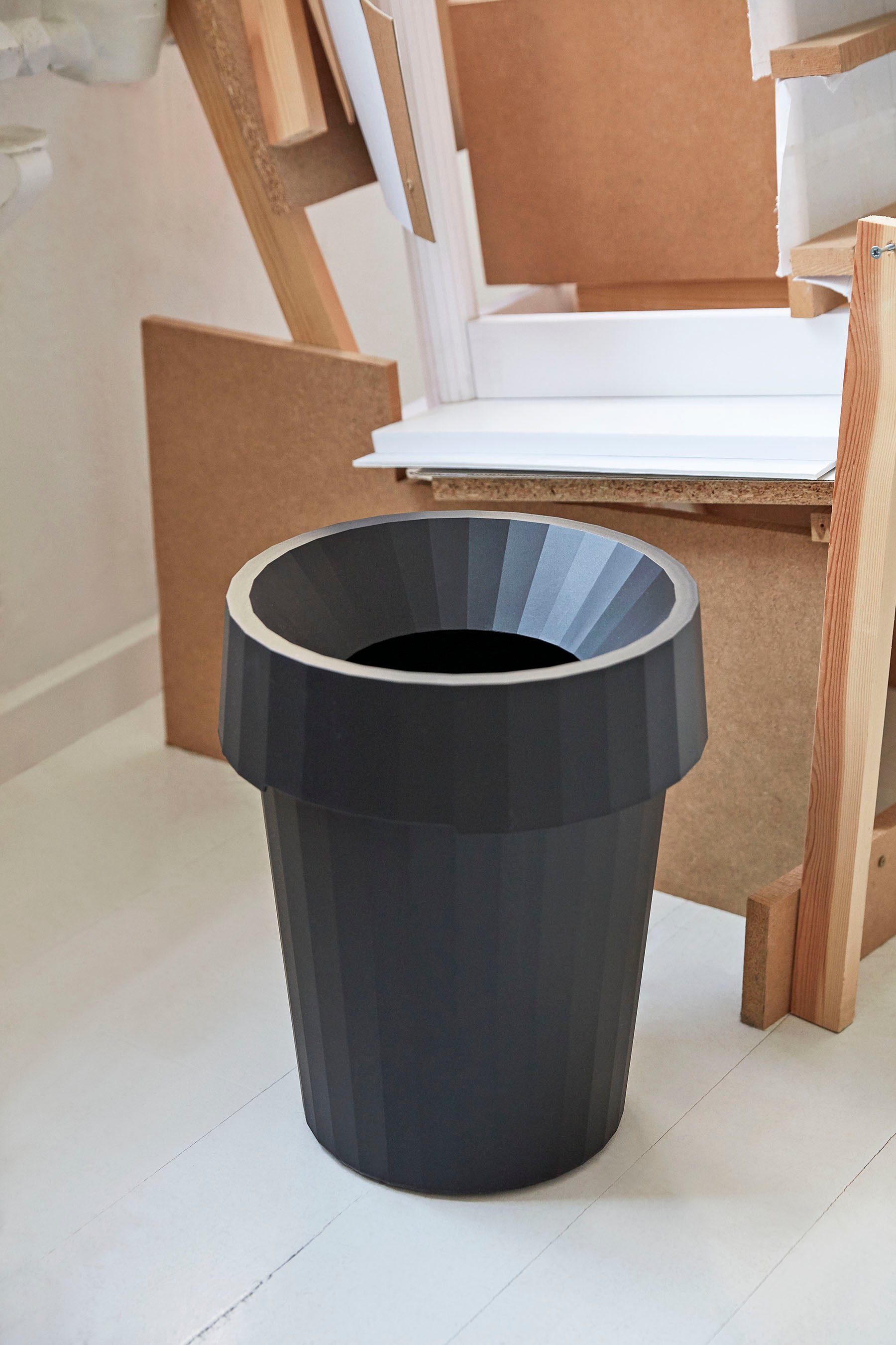 Shade Bin - Black