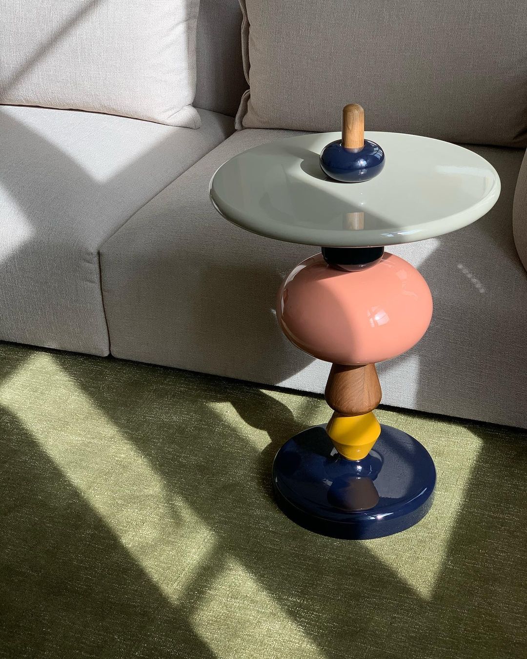Shuffle Side Table MH1 - Spectrum