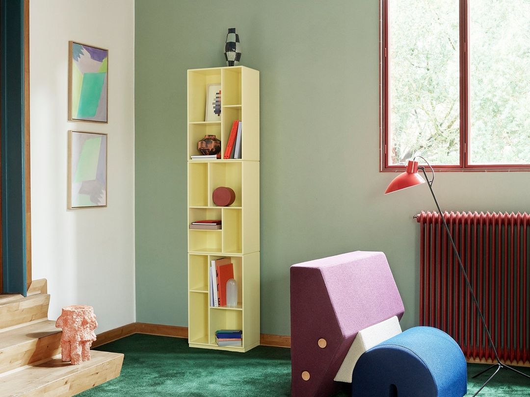 VV Cinquanta Floor Lamp - Black frame, red reflector
