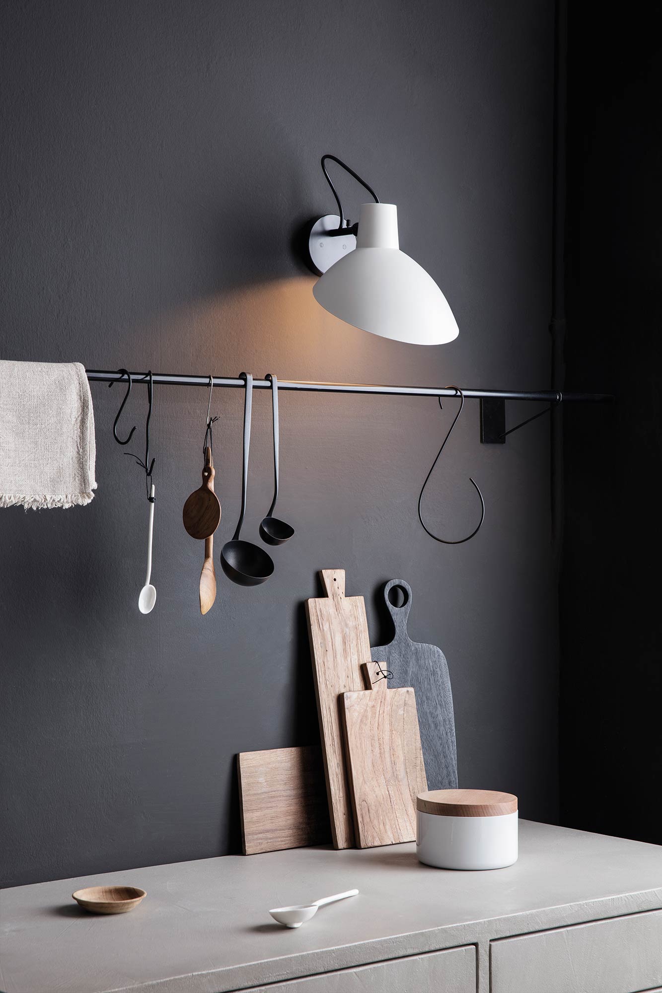 VV Cinquanta Wall - Black mount, White reflector