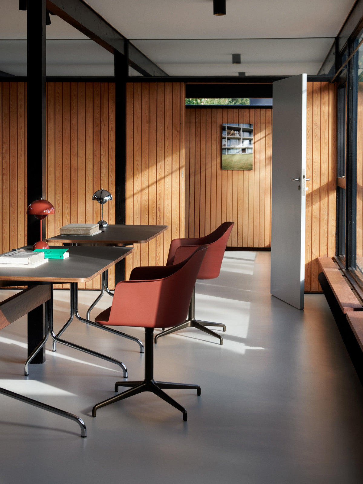 Rely Meeting Chair HW38 - 4-Star Swivel Base