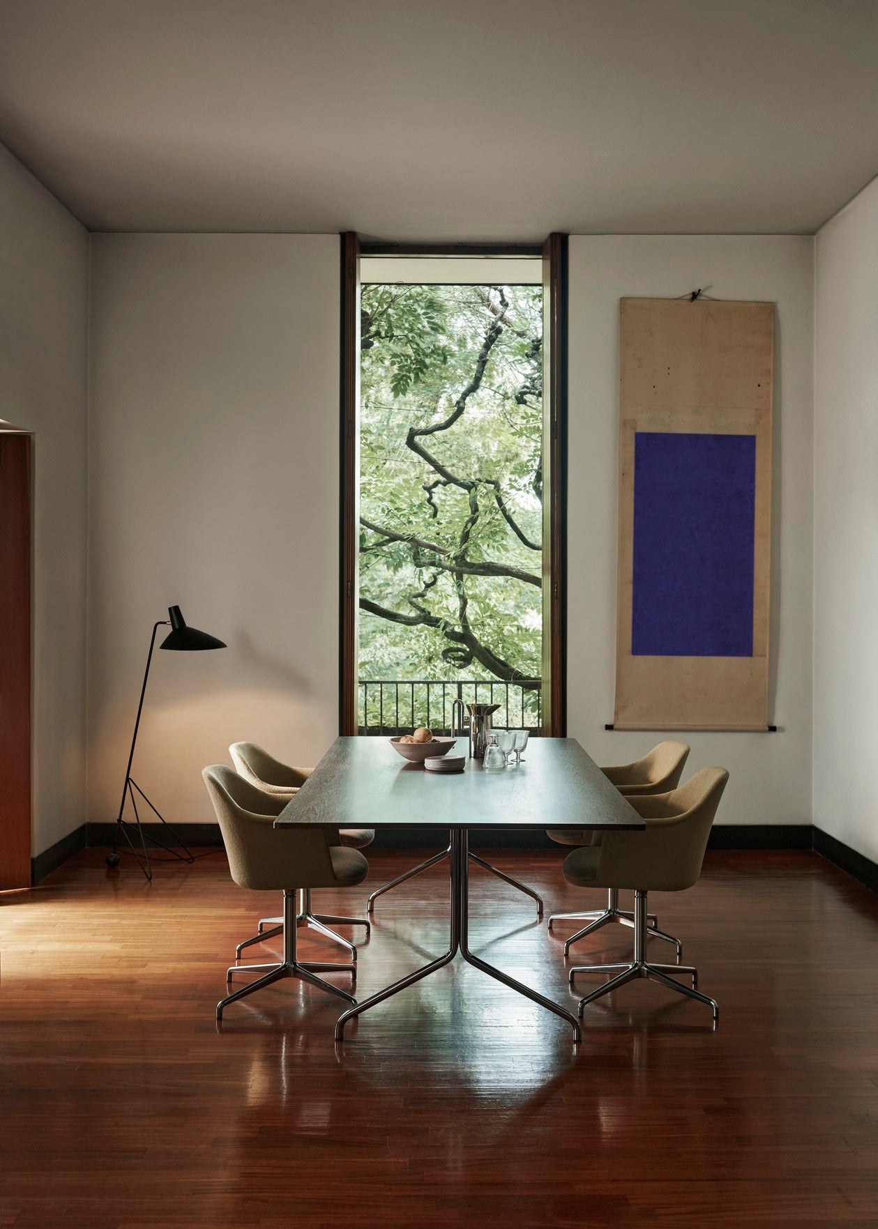 Pavilion Dining Table AV24 - Black Lacquered Oak