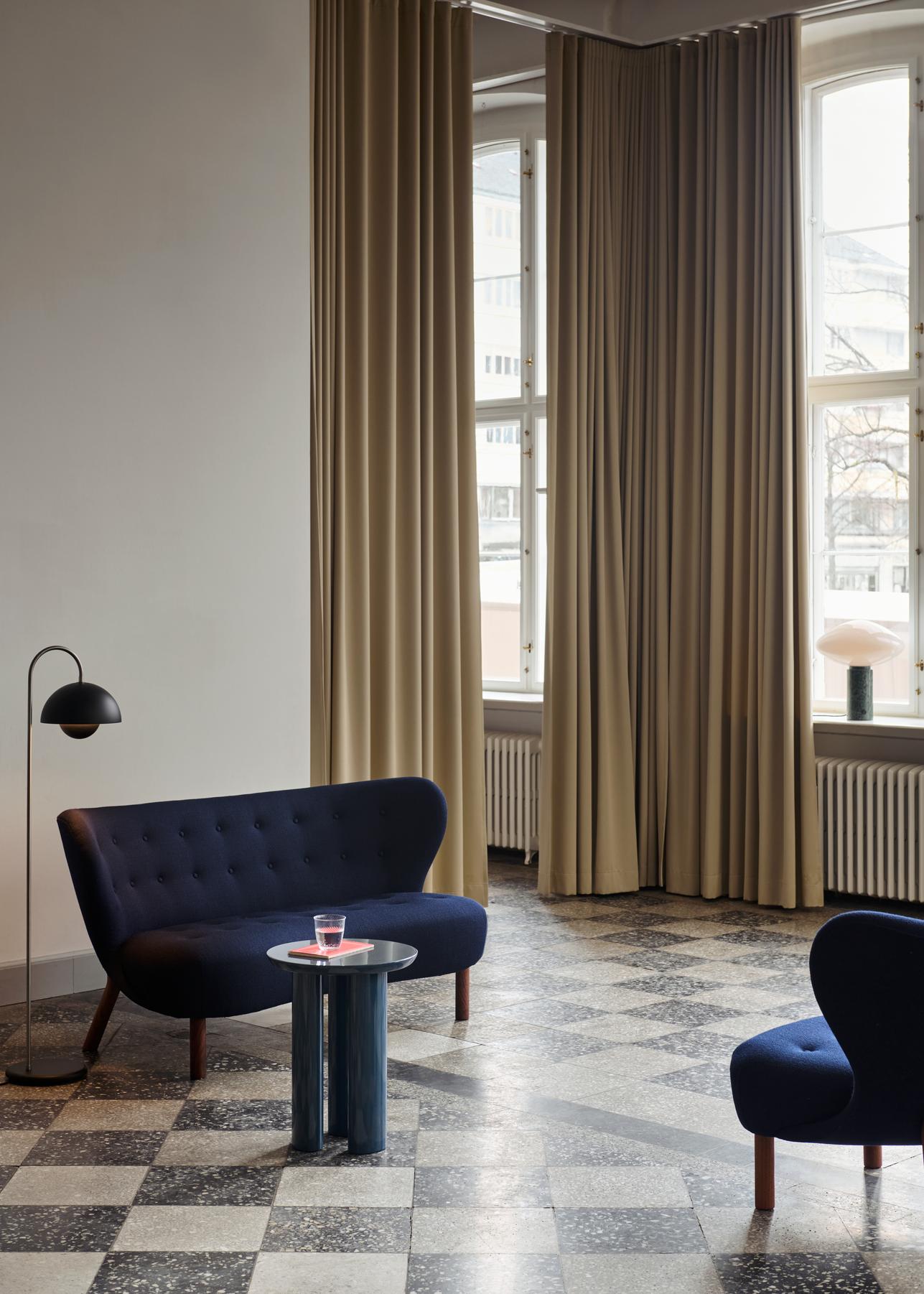 Little Petra VB2 sofa