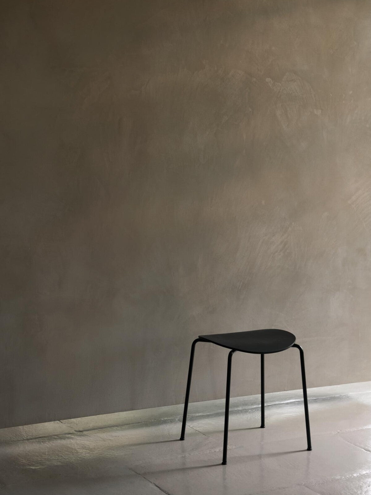 Pavilion AV36 Stool -  Lacquered Walnut