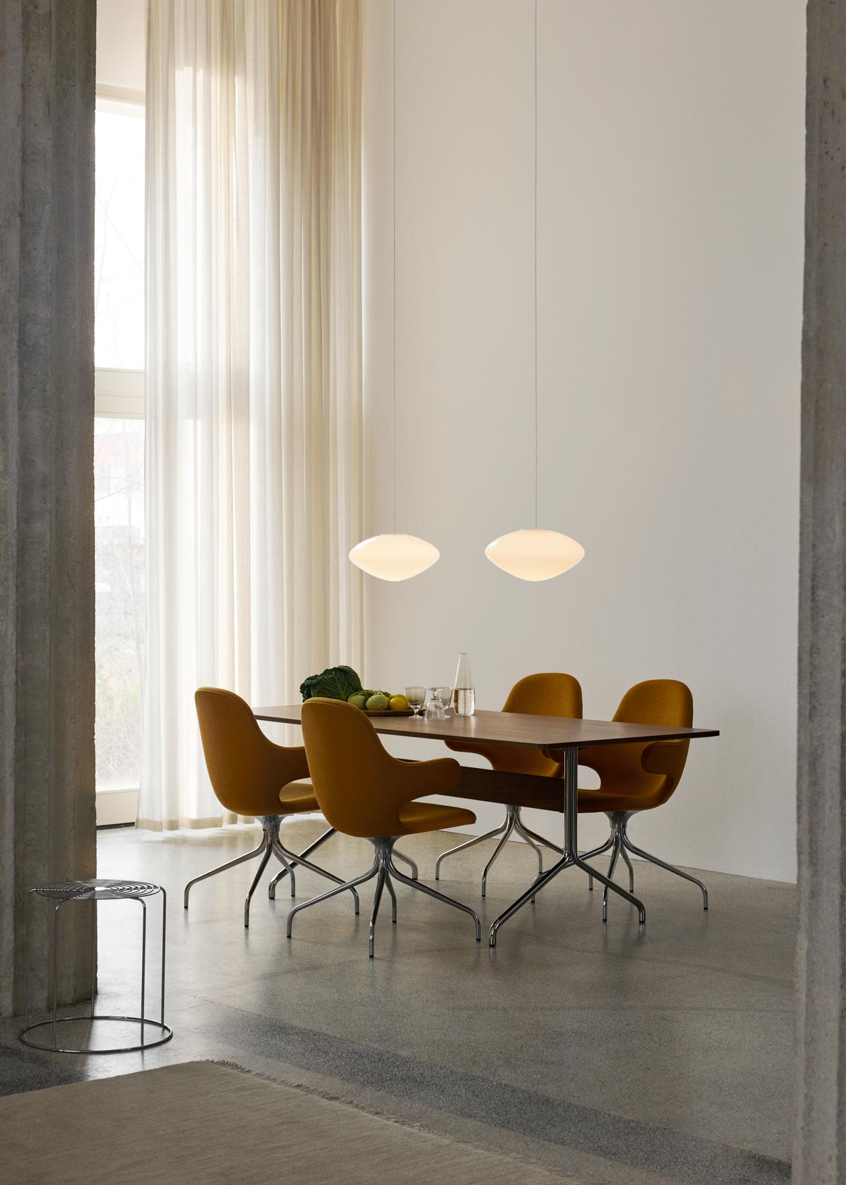 Pavilion Dining Table AV19 -  Lacquered Oak