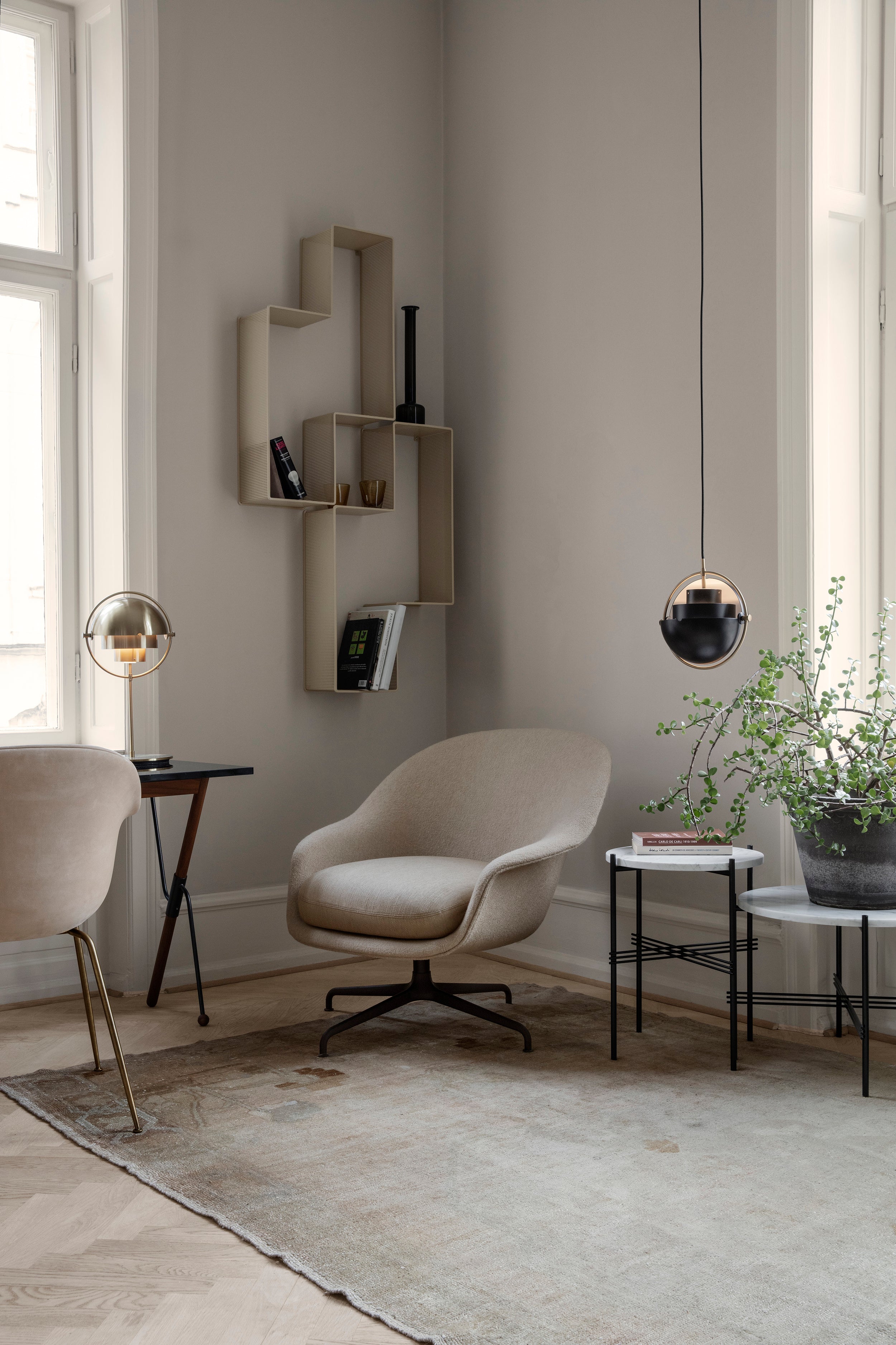 Bat Lounge Chair Fully Upholstered