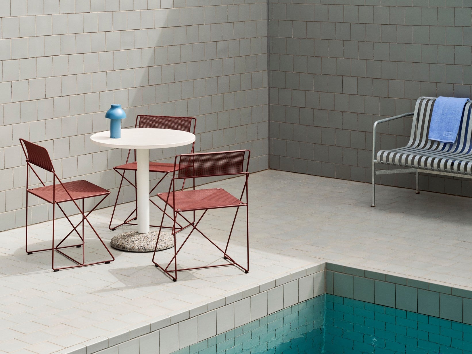 X-Line Chair Iron Red