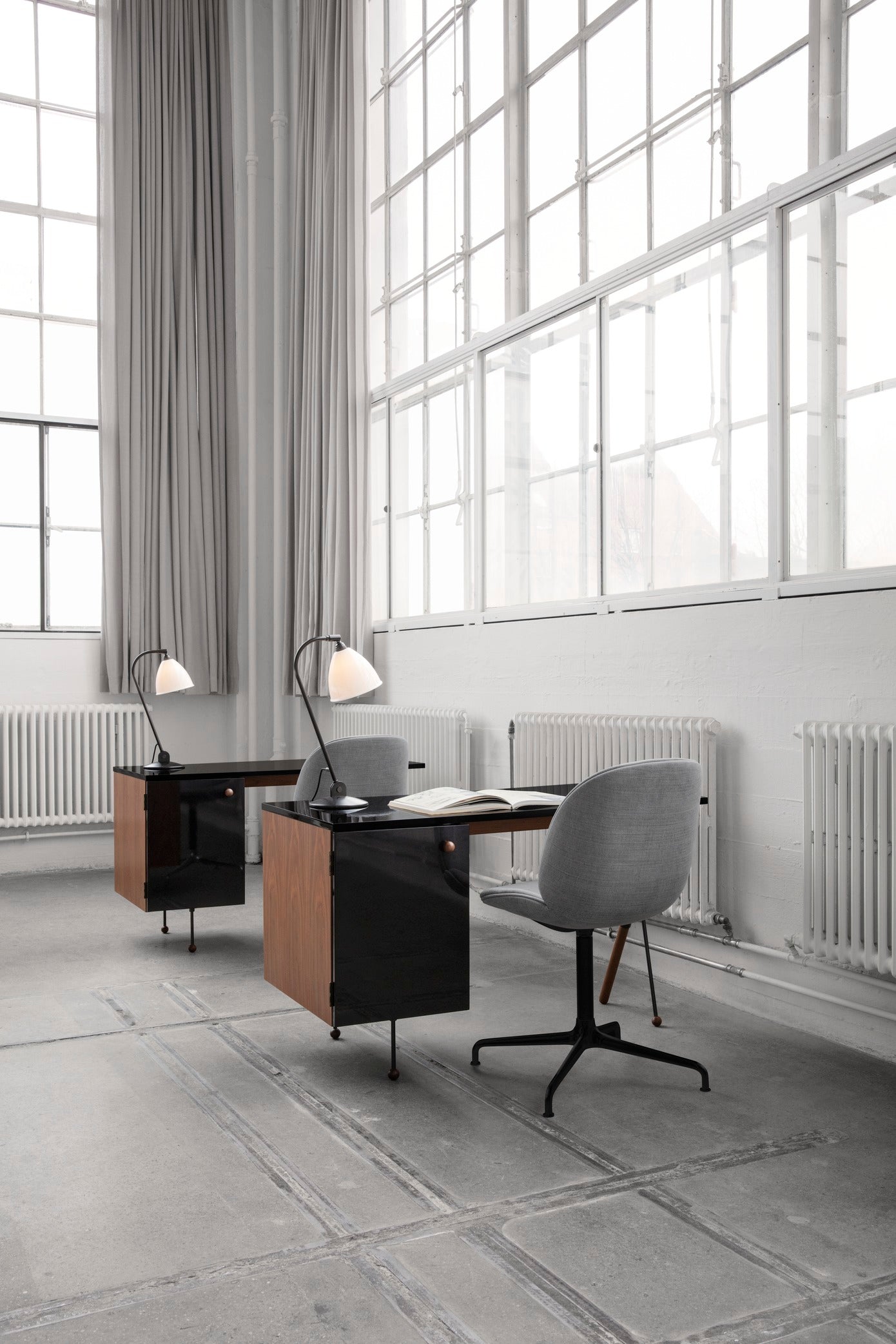 Beetle Meeting Chair Fully Upholstered