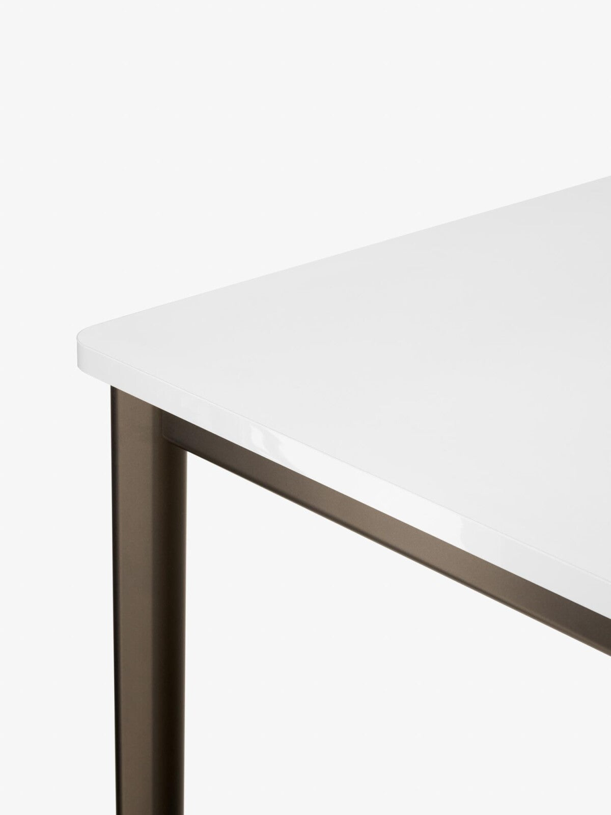 Drip Bar Table HW63