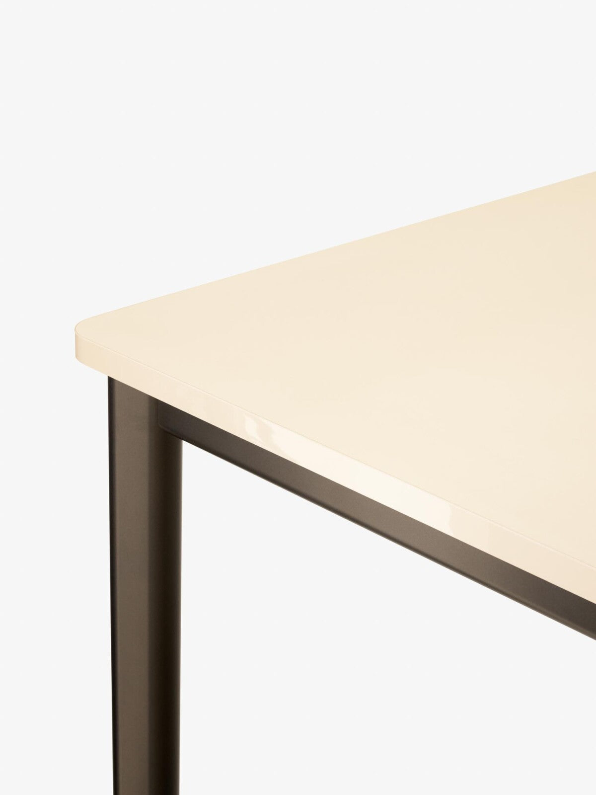 Drip Bar Table HW64