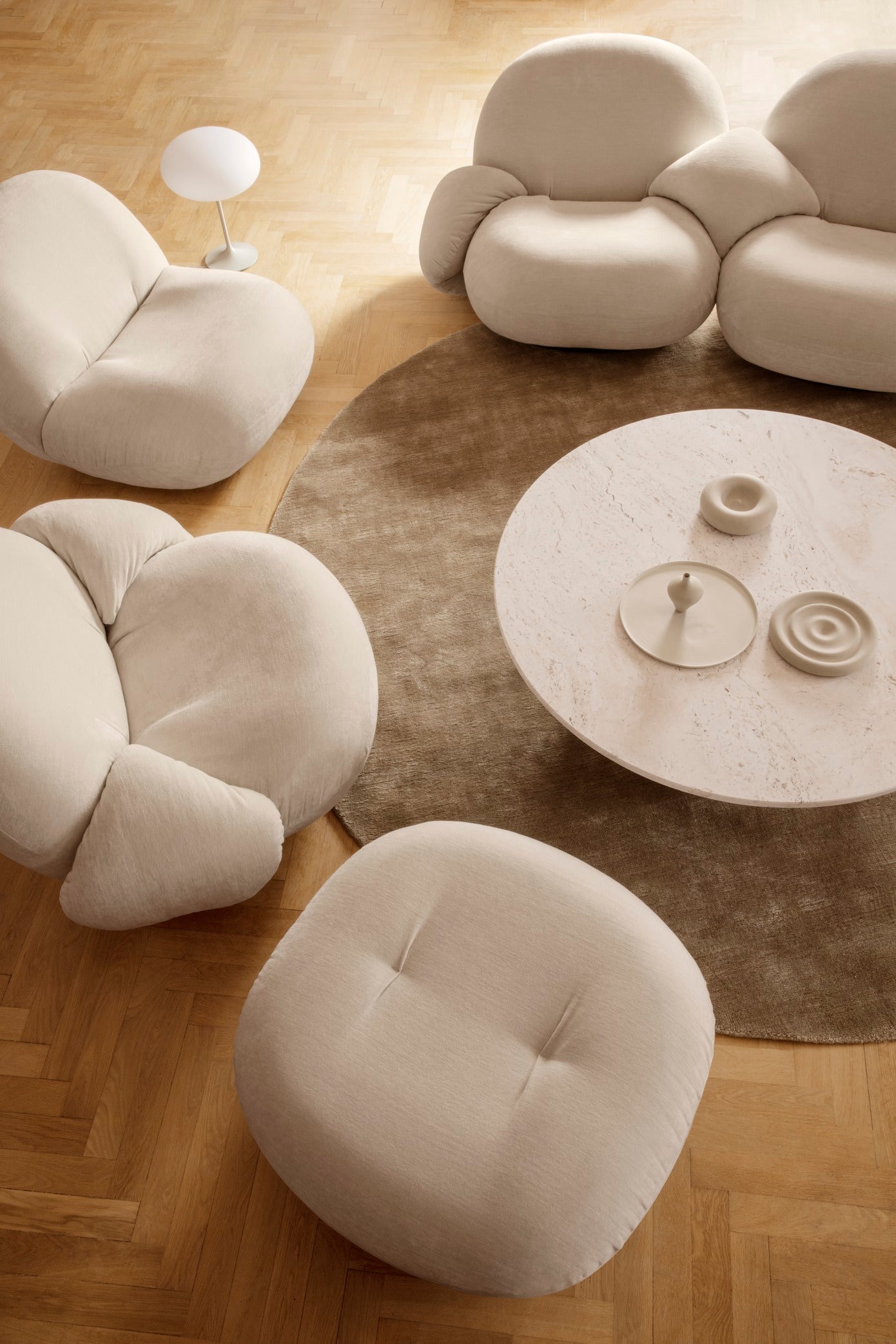 Pacha Lounge Chair With Armrest