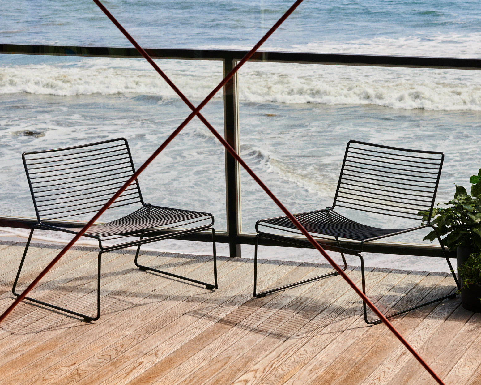 Hee Lounge Chair
