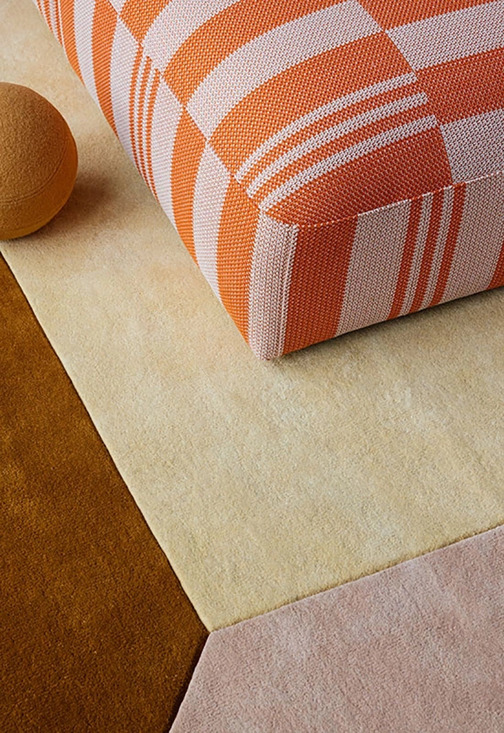 Teklan Box Wool Rug