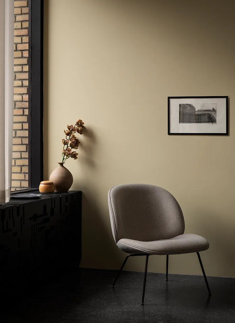 Beetle Lounge Chair - Conic Base