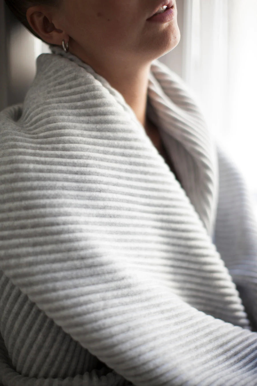 Pleece Throw - Light Grey