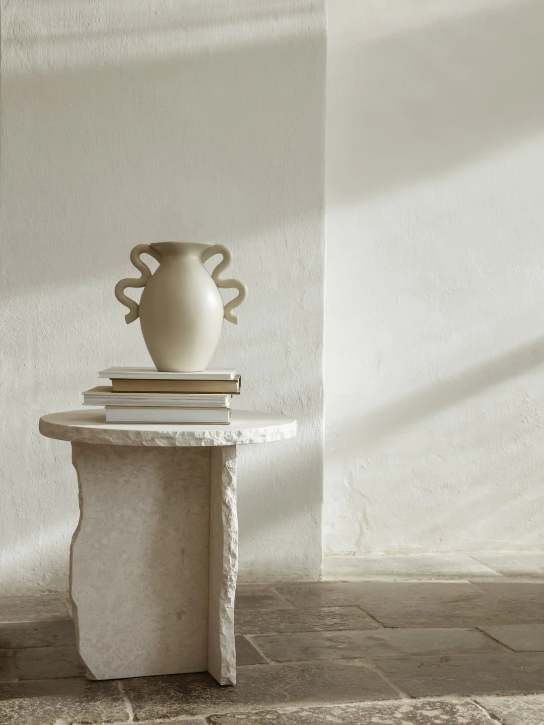Măsuță Mineral Sculptural - Bianco Curia