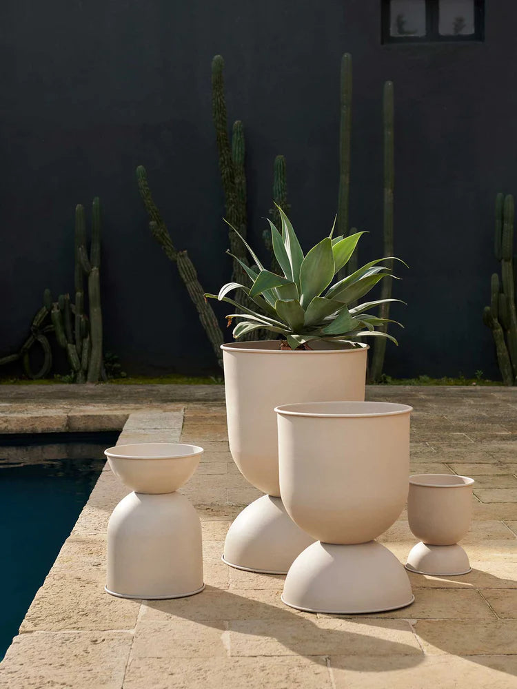 Hourglass Pot Large - Cashmere