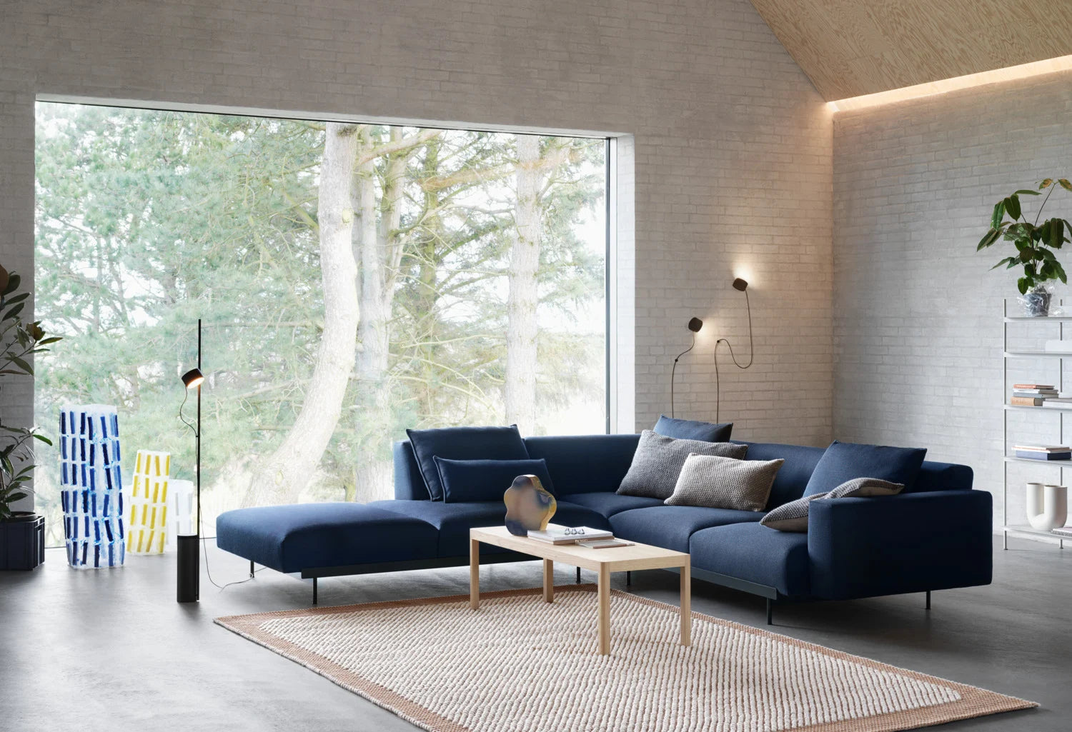 Post Wall Lamp - Black