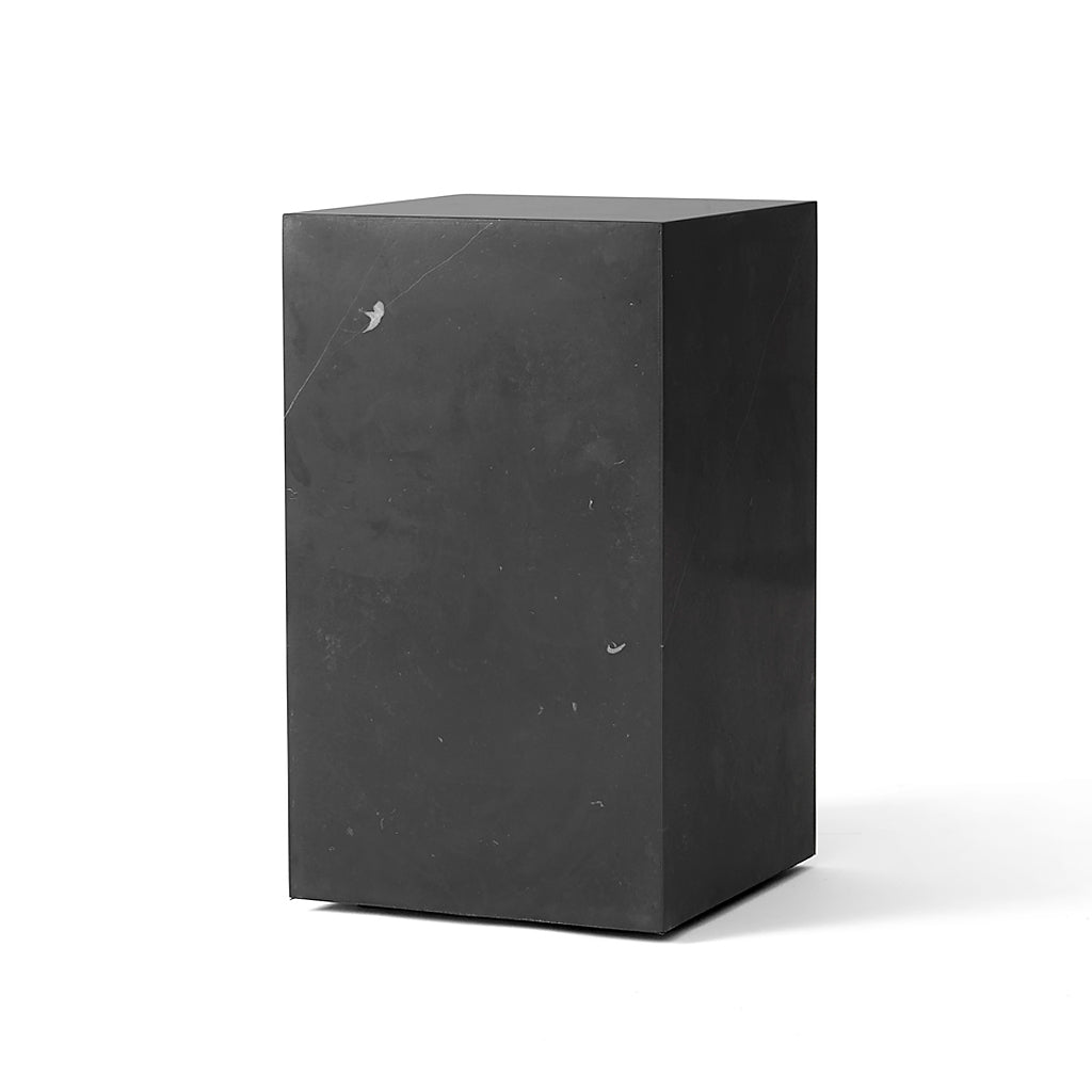 Plinth Tall - Black marble marquina