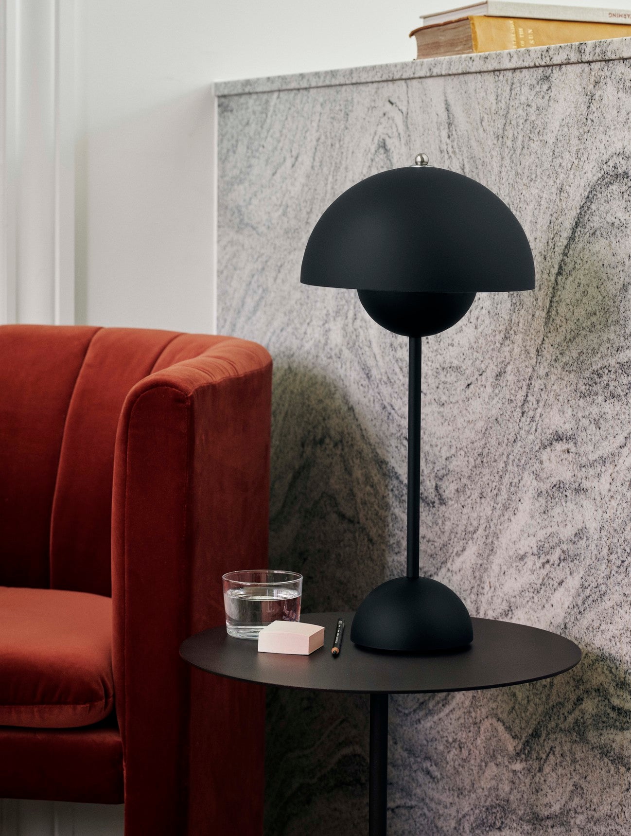 Flowerpot table lamp VP3 - Matt Black