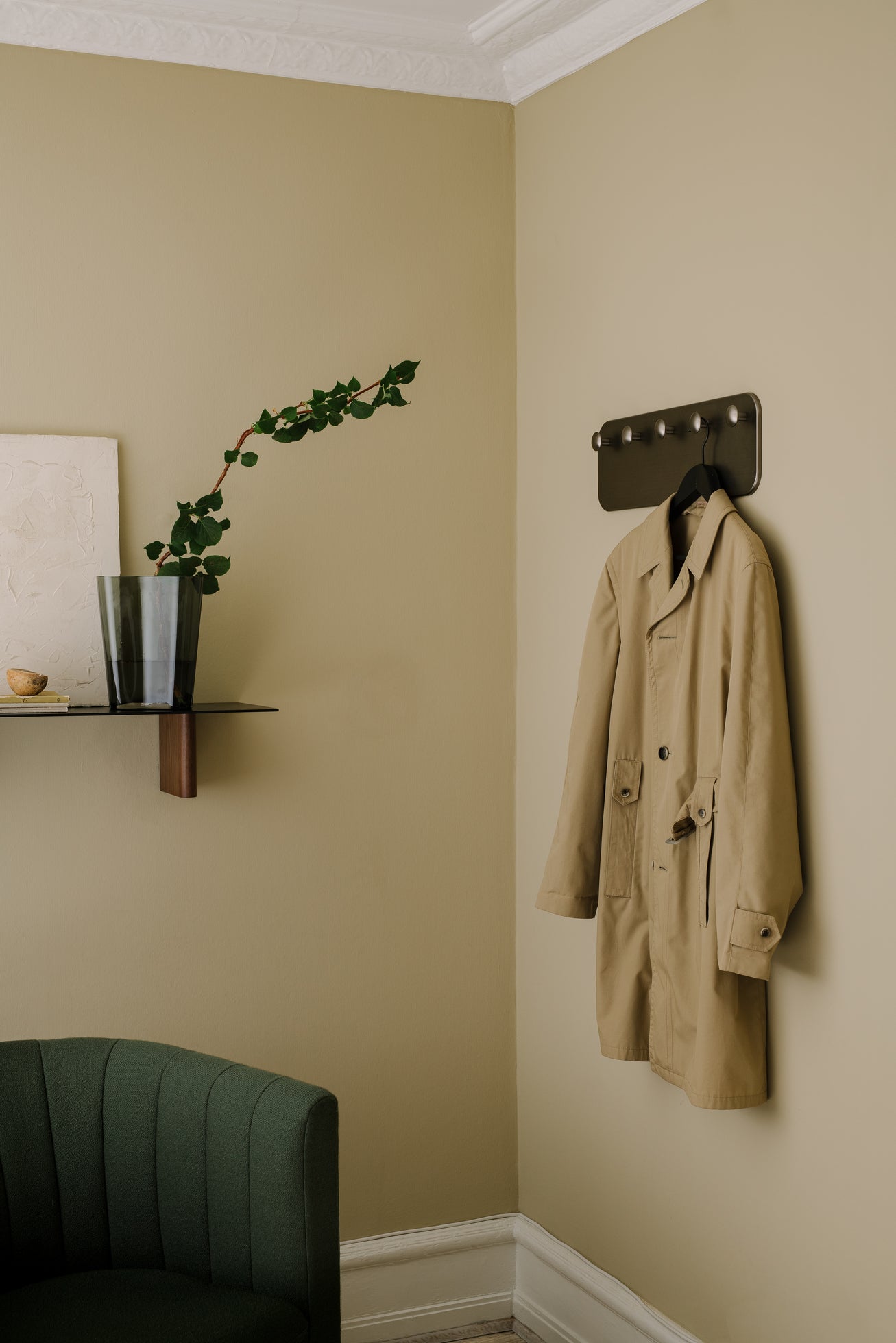 Collect Hanger SC47 - Bronzed Brass