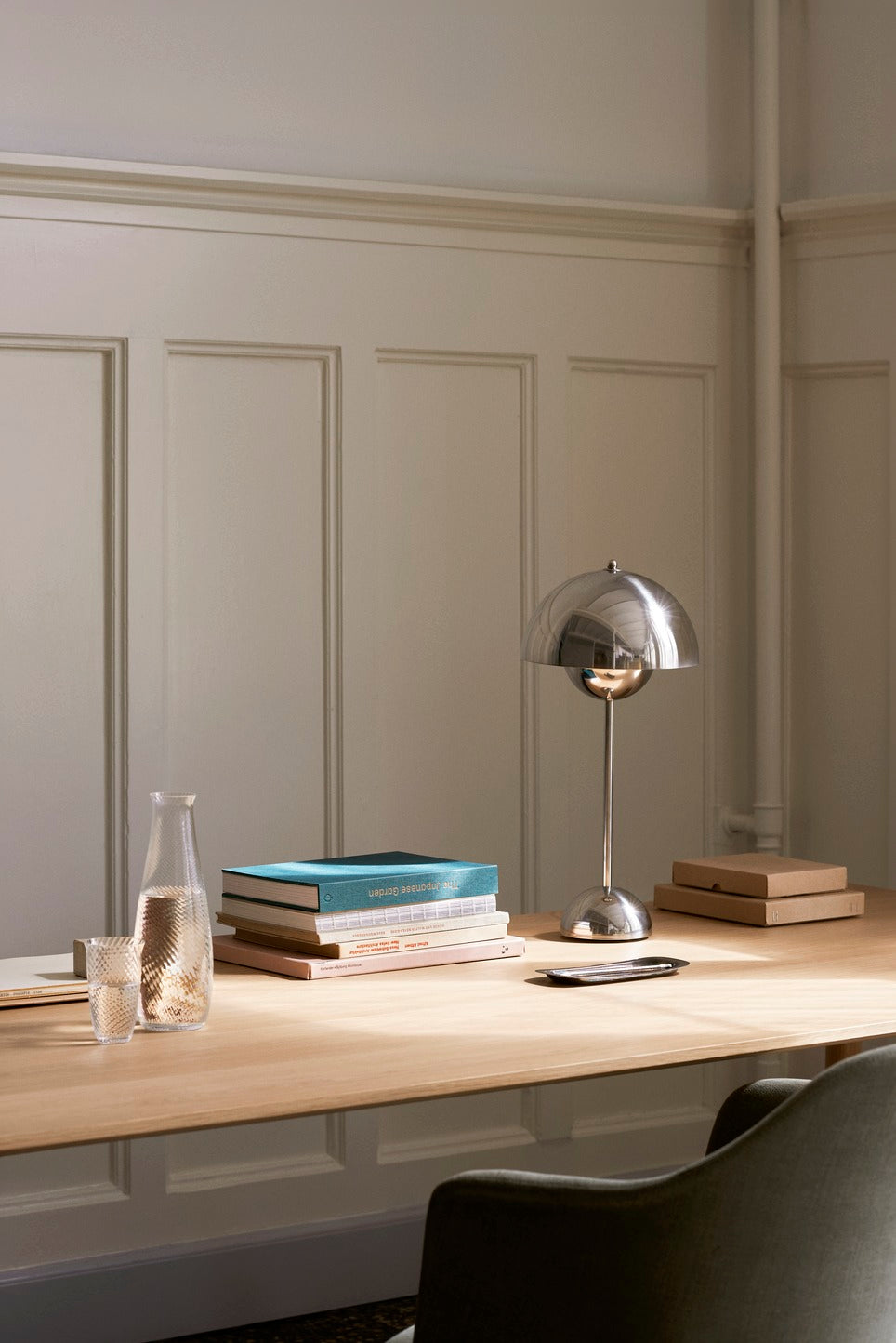 Flowerpot table lamp VP3 - Chrome Plated