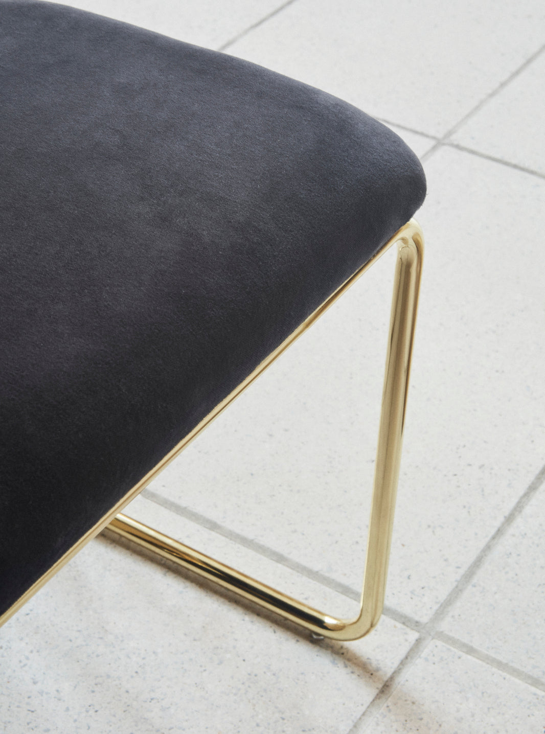Angui Bench Anthracite/Gold